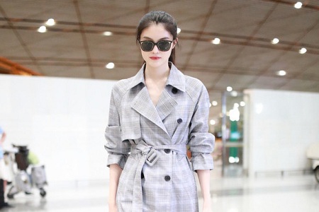 可能小伙伴会感到无比惊讶 女式风衣裙怎么搭配好看？