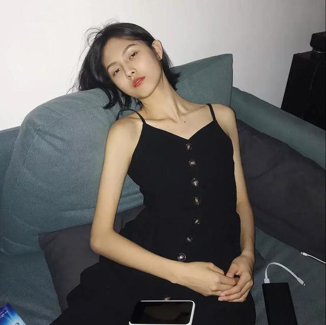 作为当代女性真的是很难啊 超模日常穿衣搭配图片