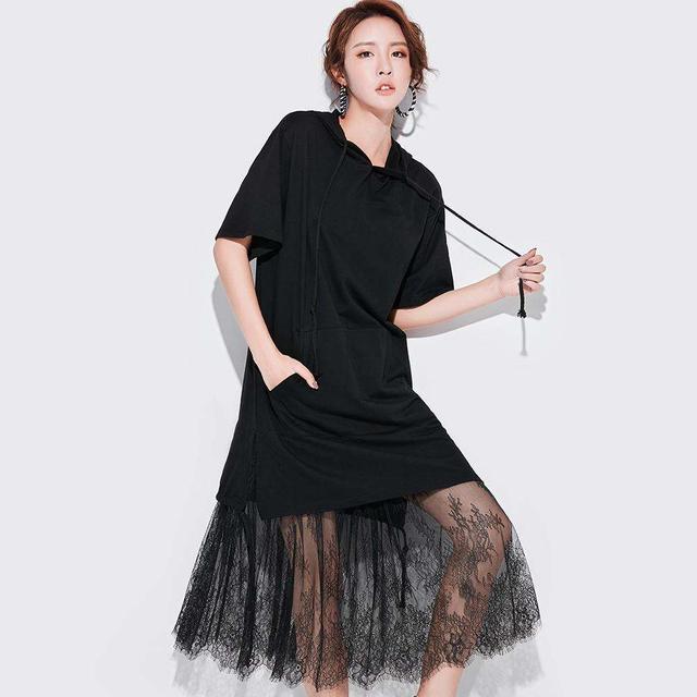 在夏季的搭配中 短款连衣裙怎么搭配衣服？