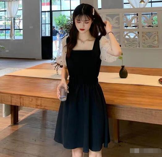 穿搭是每个女生都在一直关注的时尚内容 复古风穿搭图片及特点