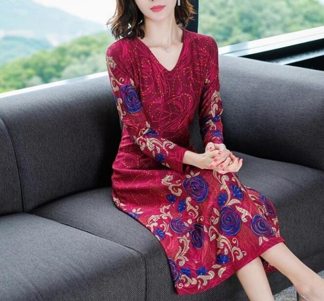 穿上碎花裙 女人穿碎花衣服好看吗？