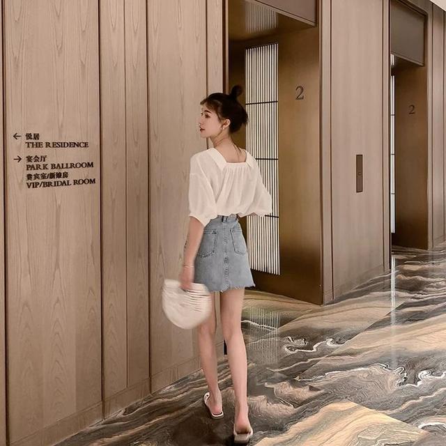夏天T恤出镜率超高 短袖t恤配什么裤子好看？