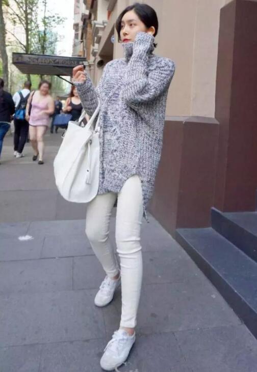 虽然已经开春了 紧身裤搭配什么毛衣技巧
