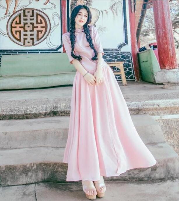 一年四季 40岁女人穿什么颜色的衣服搭配