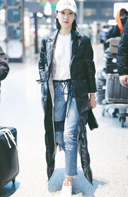 冷空气直线下降 羽绒服里边搭什么卫衣？