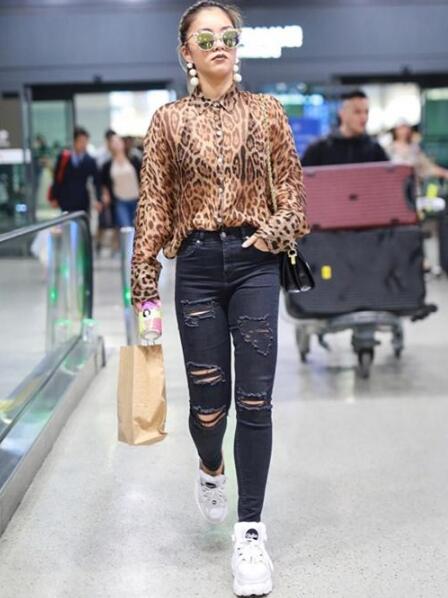 一提到个性这两字 豹纹衣服搭配图片大全