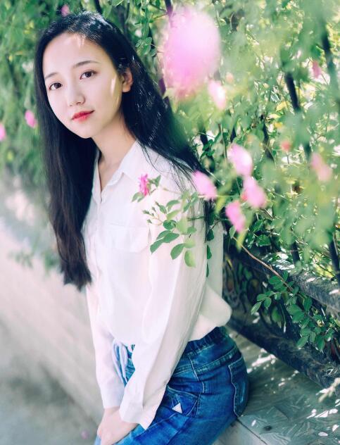 对于身高不到160的小个子女生来说 160cm女生穿衣搭配技巧