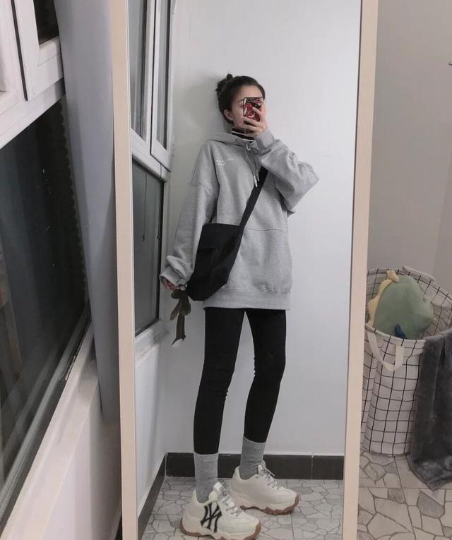 秋冬搭配衣服是不是比起夏天更来的烦恼 学生如何搭配衣服好看？