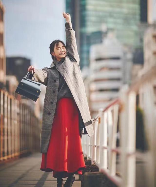 冬天季节 冬天穿裙子搭配图