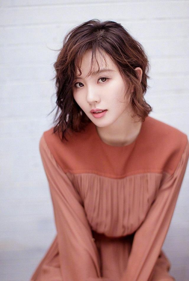 都说年轻就是资本 35岁女人不适合的发型有哪些?