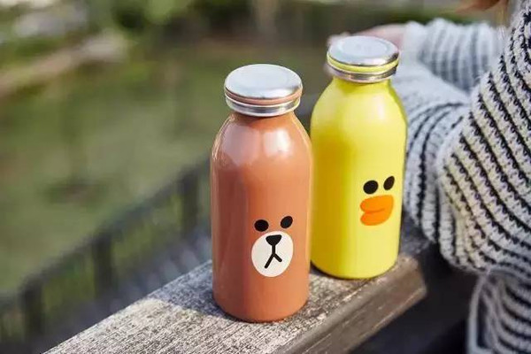 手霜能不能当身体乳用 护手霜可以当身体乳用吗?