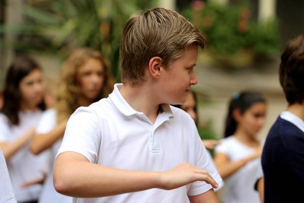 如何消除青春痘 中学生怎样消除青春痘?