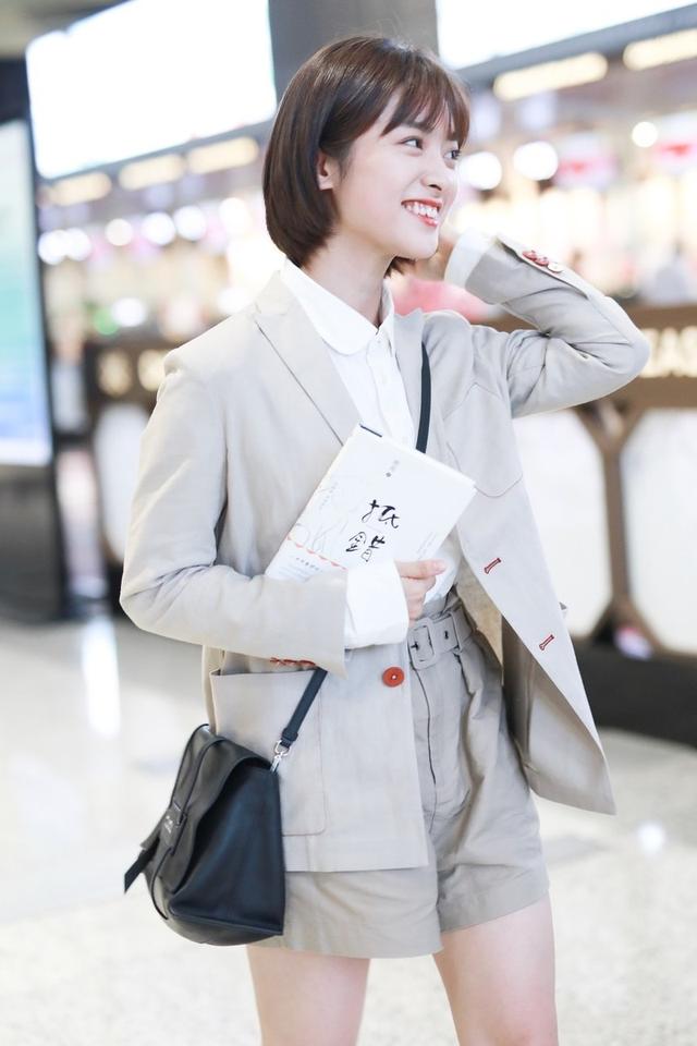 对于小个子的妹妹们 小个头女生穿衣搭配图片