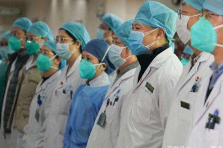 确诊老人隐瞒病情 致百余人密切接触 网友：与法不容！