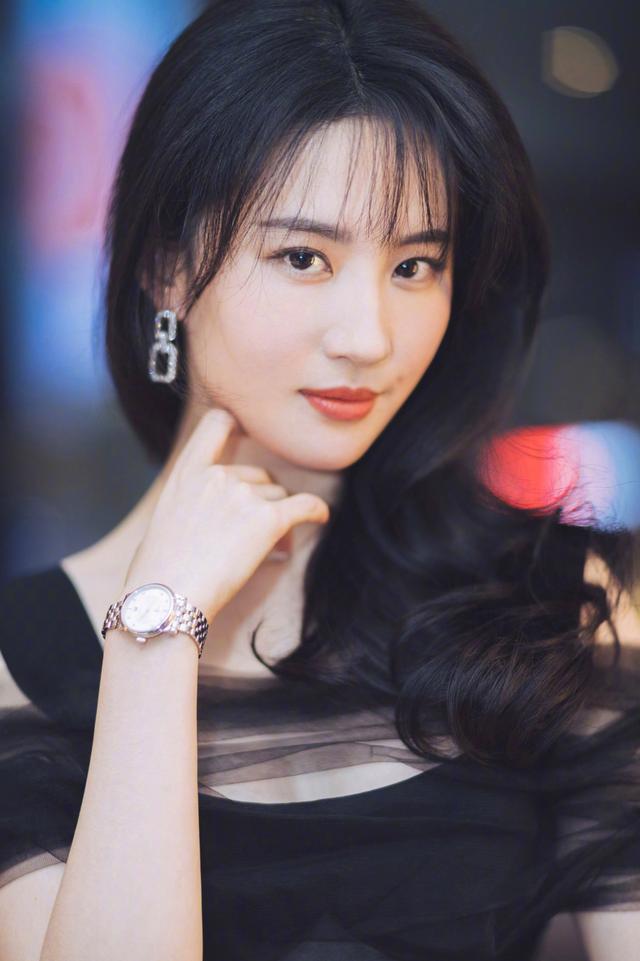 皮相姣好的女生 耐看脸的特征 什么是耐看的人