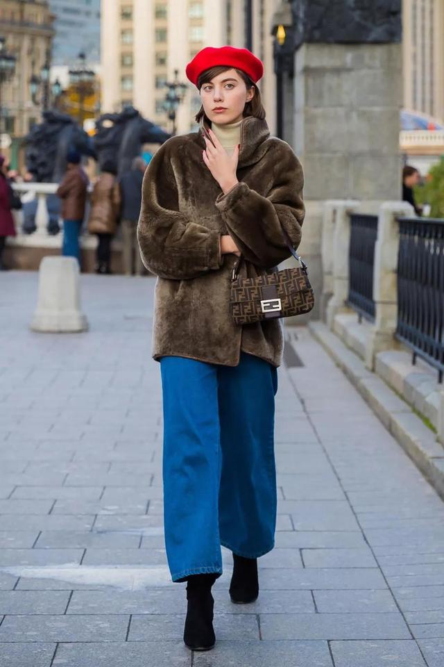 包包 女人出门带什么包比较好？