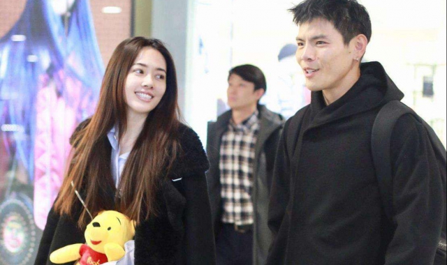 向佐郭碧婷未领证 向佐解释让人感动