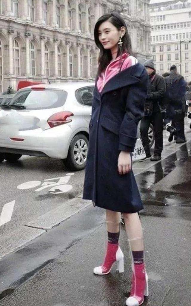 步入早春之后 隐形鞋是什么靴子 怎么搭配衣服？