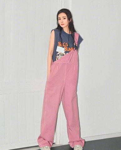 返校的时间一再更改延后之后 女生穿衣风格分为哪几种？