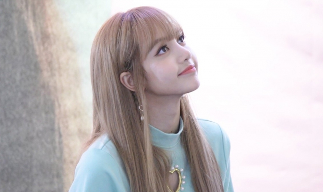 LISA被前经纪人诈骗 涉案总金额超10亿韩元