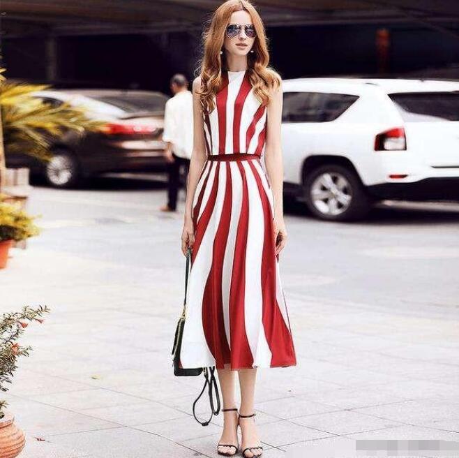 裙装与裤装想要体现出时髦感的话 夏天裤子和裙子怎么搭配？