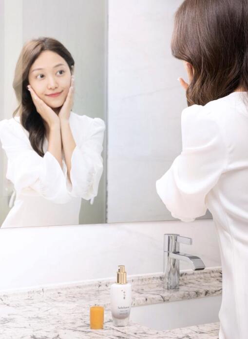 樱桃番茄今天跟大家来分享一下 黄皮女生用什么化妆品？