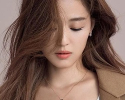 脂溢性脱发什么症状表现 脂溢性脱发是什么原因引起的