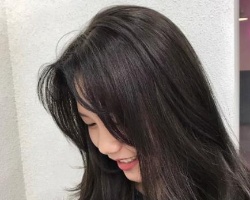 棕黑色头发明显吗 棕黑色适合什么年龄染
