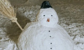 冬天堆雪人怎么堆 怎么堆雪人 好看的雪人怎么堆