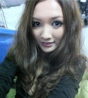 长脸美眉合适什么长发 长脸女孩子合适的长发发型
