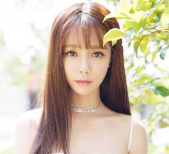 女孩子发尾烫发凭什么这么火？ 因为它是不挑年龄的流行烫发