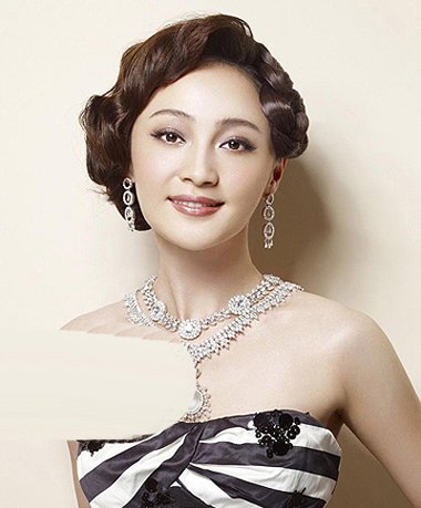 夏天圆脸适合扎什么头发 夏季圆脸怎么扎头发