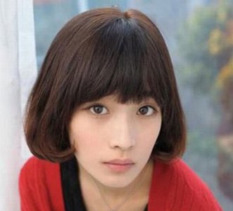 脸长的女孩子合适什么发型 脸长合适剪什么样的发型