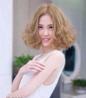 夏日最好看的短发烫发图片 最时尚的短发烫发发型图片大全