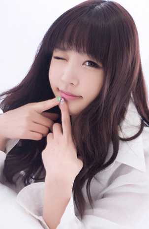 今年最流行的烫长发型女 夏季最火热女生长发发型图