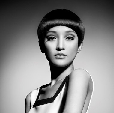 沙宣短发发型穿什么衣服 什么样的女短发发型显