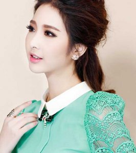 OL中长发发型图片 气质美的职场女性中长发型