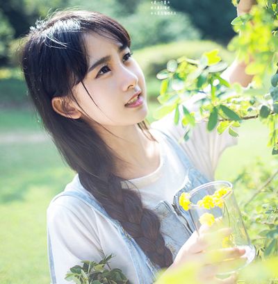 脸小女生好看的直发扎发发型 脸小女生直头发怎