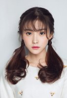 头发少的人梳马尾烫什么发 女生扎马尾发型
