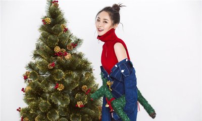 陈曼丸子头很减龄哦 女明星演绎减龄丸子头发型