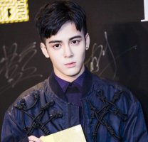 男孩西瓜头怎么理 今年个性流行的男生西瓜头发型图片欣赏