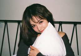 适合脸长女生的长卷发设计 搭配热点刘海再也没有人说你脸长了
