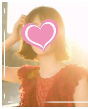 脖子长留长发还是短发好？脖子短留长发还是短发好？