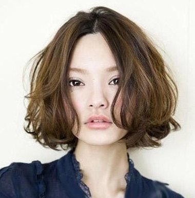 短发纹理烫发尾翘了怎么办 短发怎么打理出空气感纹理感