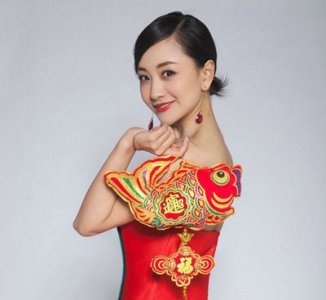 请问35岁女圆脸头发适合怎样发型 圆脸适合今年什么发型