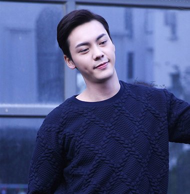 高个子长脸男生发型 个子高的男生适合什么发型