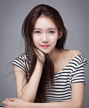 小瓜子脸适合剪什么发型 小瓜子脸发型设计