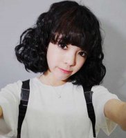 女士短发玉米烫发型图 韩国流行短发玉米烫发型