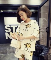 女生内扣式2022短发烫发发型图片
