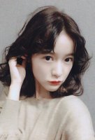 复古路线的卷烫头发设计 女孩子最佳卷头发造型大全